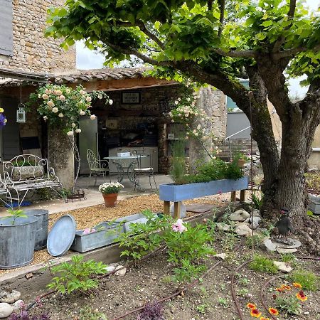 Mas Lou Parpaioun Bed and Breakfast Crestet Buitenkant foto