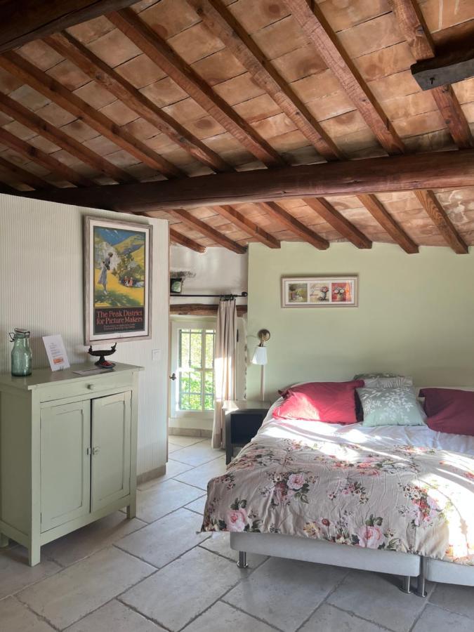 Mas Lou Parpaioun Bed and Breakfast Crestet Buitenkant foto