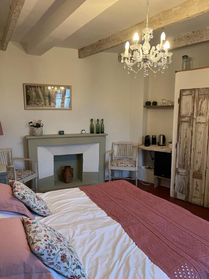 Mas Lou Parpaioun Bed and Breakfast Crestet Buitenkant foto