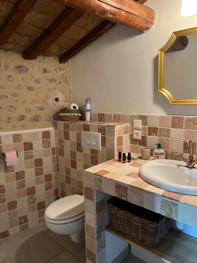 Mas Lou Parpaioun Bed and Breakfast Crestet Buitenkant foto