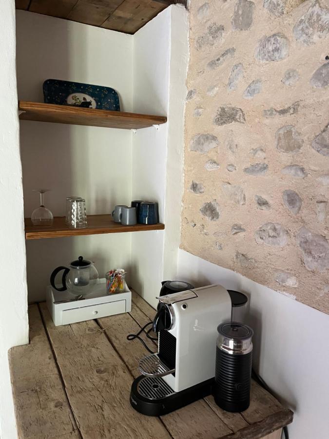 Mas Lou Parpaioun Bed and Breakfast Crestet Buitenkant foto